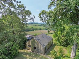 Photo 16- click for photo gallery